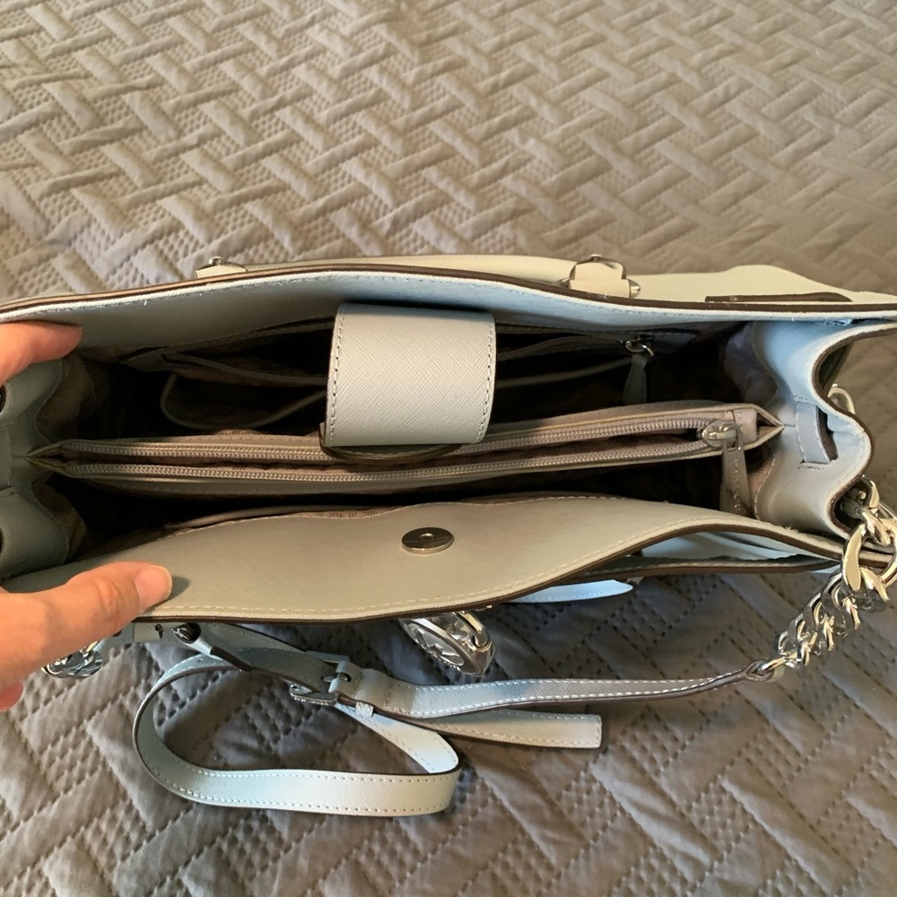 Handbag - Picture 3 of 6